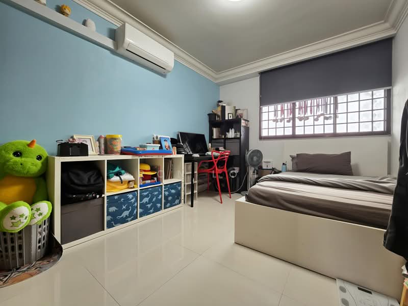 142 Bedok Reservoir Road, 142 Bedok Reservoir Road, Bedok / Upper East Coast, 3 Bedrooms, 904 sqft, HDB Flat For Sale, by Ron Loh, 500234047 - Bedroom - PropertyGuru.com.sg