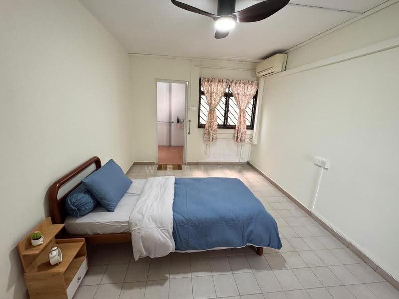 424 Tampines Street 41, 424 424, Pasir Ris / Tampines, 3 Bedrooms, 1,130 sqft, HDB Flat For Sale, by Wesley Lim, 500234048 - Bedroom - PropertyGuru.com.sg