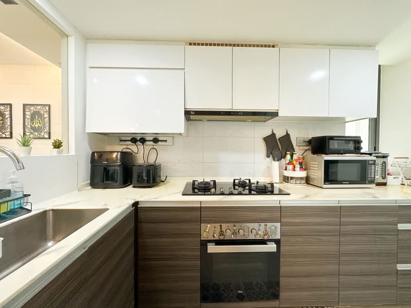 The Terrace, 88 Edgedale Plains, 4 Bedrooms, 1,313 sqft, Condominium For Sale, by Lin Tan, 500234065 - Kitchen - PropertyGuru.com.sg