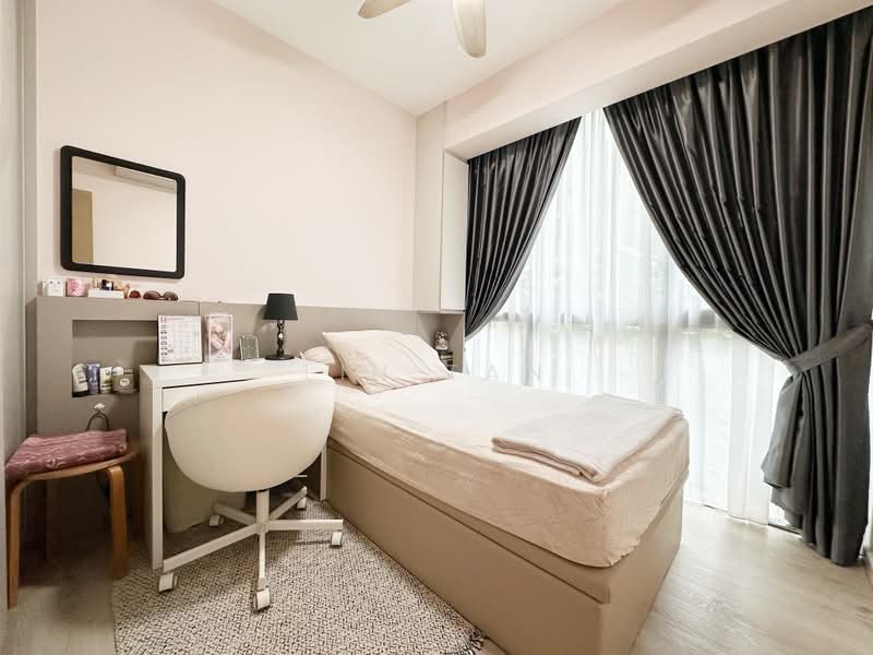 The Terrace, 88 Edgedale Plains, 4 Bedrooms, 1,313 sqft, Condominium For Sale, by Lin Tan, 500234065 - Bedroom - PropertyGuru.com.sg