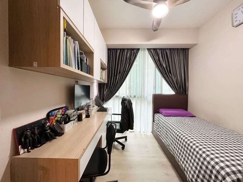 The Terrace, 88 Edgedale Plains, 4 Bedrooms, 1,313 sqft, Condominium For Sale, by Lin Tan, 500234065 - Bedroom - PropertyGuru.com.sg