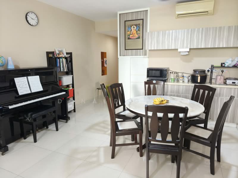 Casa Merah, 50 Tanah Merah Kechil Avenue, 3 Bedrooms, 1,281 sqft, Condominium For Sale, by Donald Gwee, 500234072 - Dining Room - PropertyGuru.com.sg
