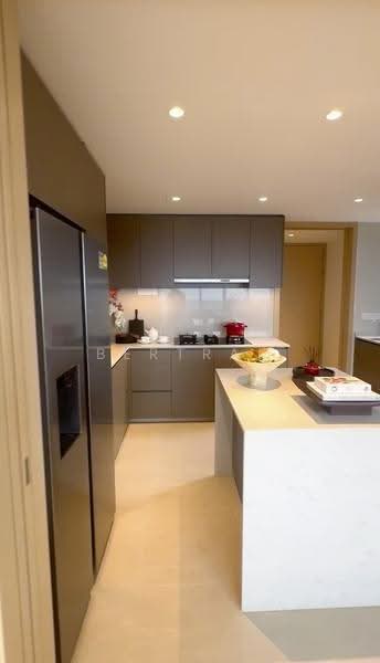 Pinetree Hill, 36 Pine Grove, Clementi Park / Upper Bukit Timah, 5 Bedrooms, 2,874 sqft, Condominium For Sale, by Bertram Tian 田镇伟, 500234099 - Kitchen - PropertyGuru.com.sg