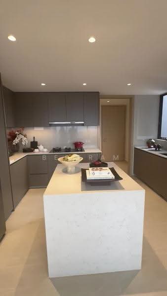 Pinetree Hill, 36 Pine Grove, Clementi Park / Upper Bukit Timah, 5 Bedrooms, 2,874 sqft, Condominium For Sale, by Bertram Tian 田镇伟, 500234099 - Kitchen - PropertyGuru.com.sg