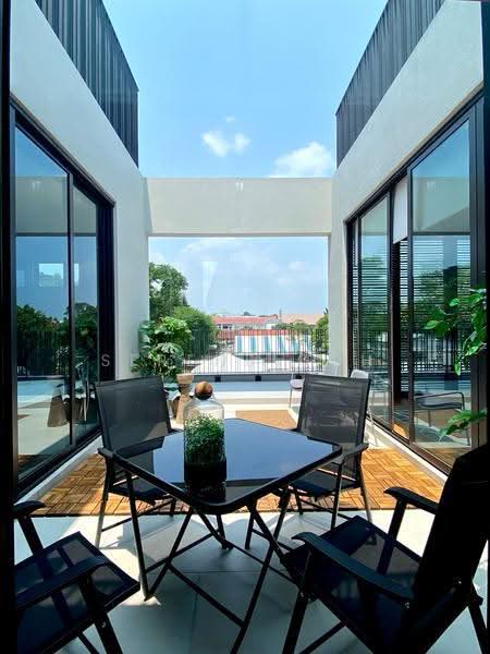 Cactus Crescent, CACTUS  CRESCENT, Seletar / Yio Chu Kang, 7 Bedrooms, 10,000 sqft, Detached House For Sale, by Serene Goh, 500234100 - Your Extended Balcony Space - PropertyGuru.com.sg