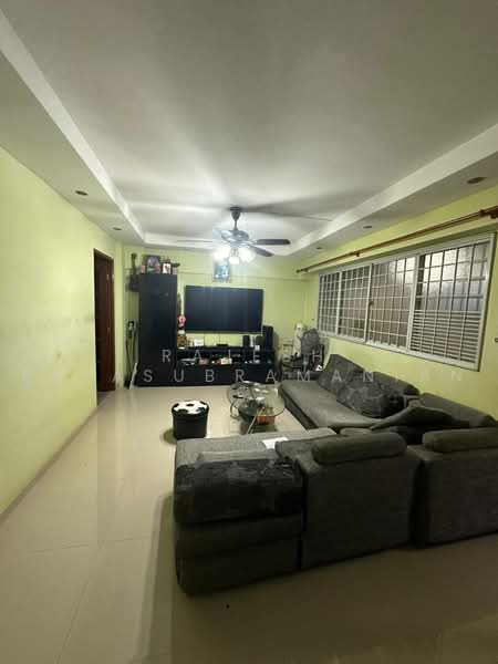 408 Yishun Avenue 6, 408 Yishun Avenue 6, 2 Bedrooms, 750 sqft, HDB Flat For Rent, by Rajesh Balasubramanian, 500234146 - Living Room - PropertyGuru.com.sg