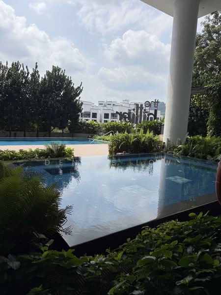 The Hillier, 6 Hillview Rise, 2 Bedrooms, 840 sqft, Condominium For Sale, by Dennis Low, 500234170 - Pool - PropertyGuru.com.sg
