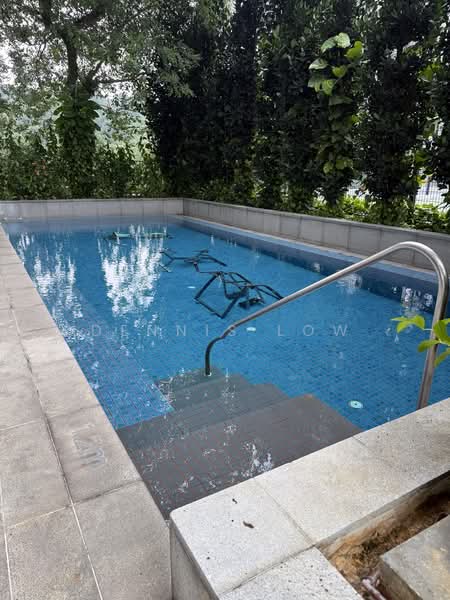 The Hillier, 6 Hillview Rise, 2 Bedrooms, 840 sqft, Condominium For Sale, by Dennis Low, 500234170 - Pool - PropertyGuru.com.sg