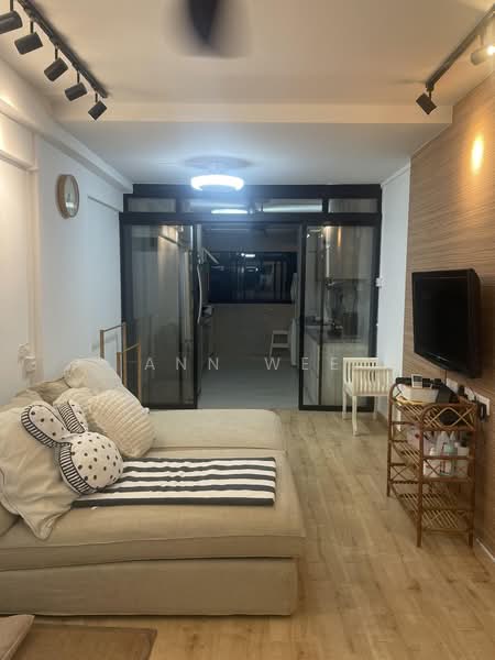 128 Bedok North Street 2, 128 Bedok North Street 2, 2 Bedrooms, 883 sqft, HDB Flat For Sale, by Ann Wee, 500234188 - Living Room - PropertyGuru.com.sg