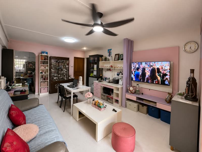 209 Tampines Street 21, 209 Tampines Street 21, 3 Bedrooms, 1,119 sqft, HDB Flat For Sale, by Sherry Ang, 500234210 - Living Room - PropertyGuru.com.sg