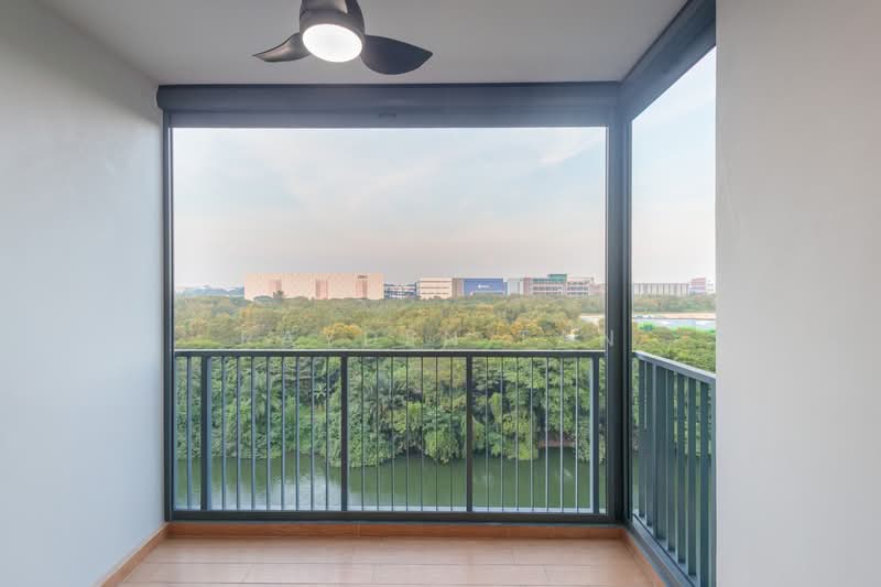 Kingsford Waterbay, 76 Upper Serangoon View, 2 Bedrooms, 678 sqft, Condominium For Sale, by Rayden Tan, 500234213 - Balcony - PropertyGuru.com.sg