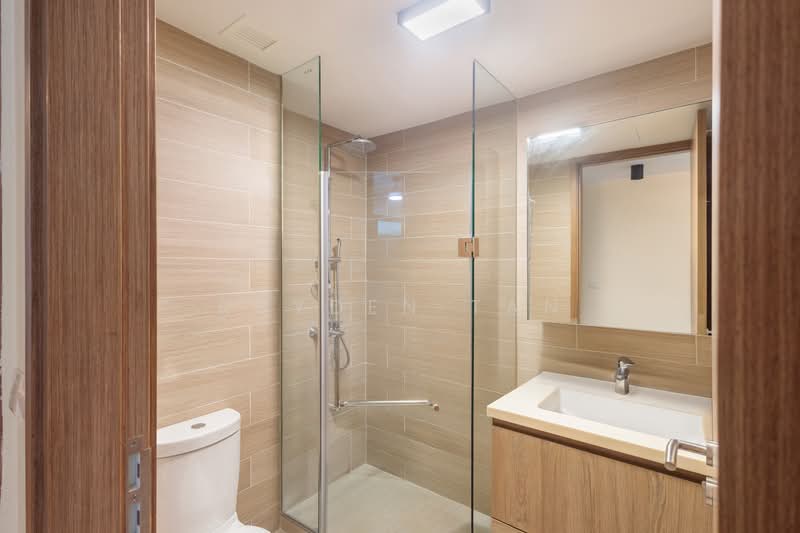 Kingsford Waterbay, 76 Upper Serangoon View, 2 Bedrooms, 678 sqft, Condominium For Sale, by Rayden Tan, 500234213 - Bathroom - PropertyGuru.com.sg