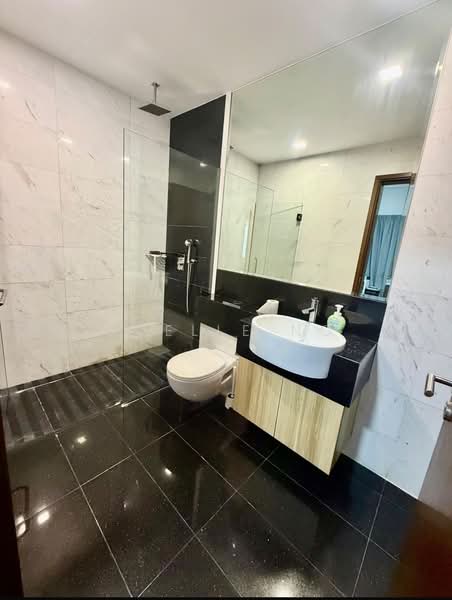 Alexis, 356 Alexandra Road, 2 Bedrooms, 1,098 sqft, Condominium For Sale, by Joelle Ng, 500234247 - Bathroom - PropertyGuru.com.sg