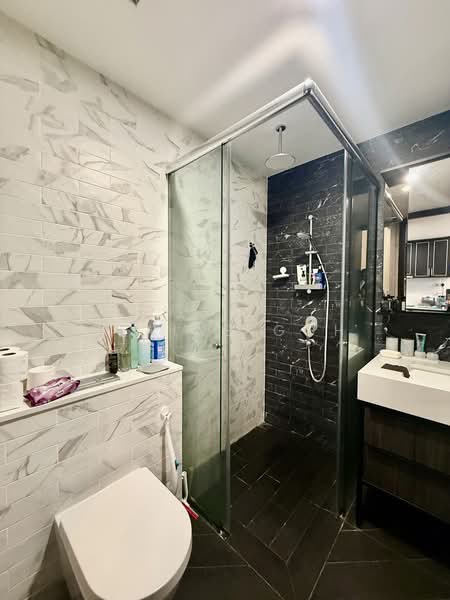 Mayfair Modern, 2 Rifle Range Road, 1 Bedroom, 635 sqft, Condominium For Sale, by Elaine Goh, 500234253 - Bathroom - PropertyGuru.com.sg