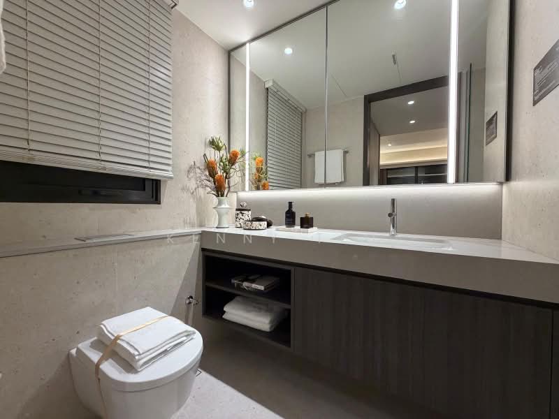 Hudson Place Residences, , 4 Bedrooms, 1,432 sqft, Condominium For Sale, by Kenny Teo, 500234269 - Master Bath - PropertyGuru.com.sg