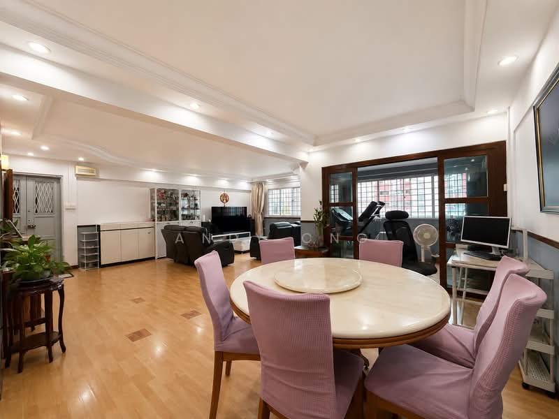 416 Jurong West Street 42, 416 Jurong West Street 42, 4 Bedrooms, 1,442 sqft, HDB Flat For Sale, by Andy Ong, 500234272 - Living & Dining Room - PropertyGuru.com.sg