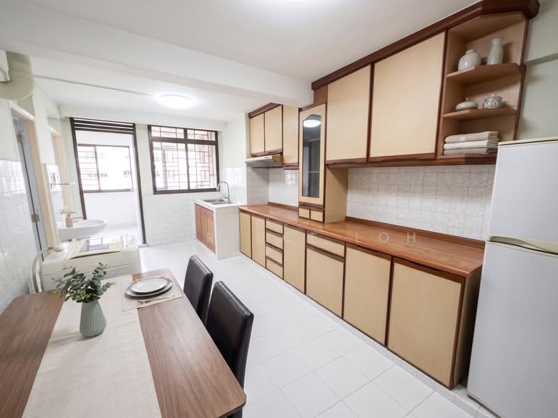 118 Lorong 1 Toa Payoh, 118 Lorong 1 Toa Payoh, 3 Bedrooms, 700 sqft, HDB Flat For Sale, by Lawrence Loh, 500234275 - Kitchen - PropertyGuru.com.sg