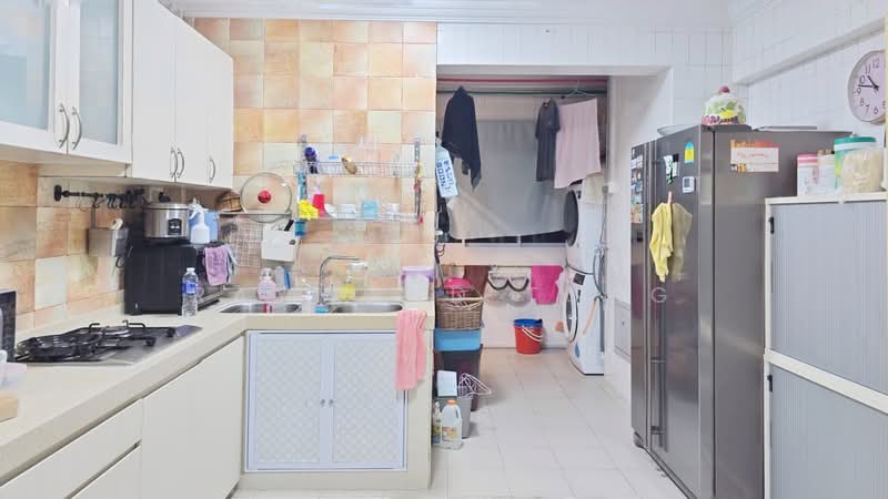 422 Hougang Avenue 6, 422 Hougang Avenue 6, Room Rental, 120 sqft, HDB Flat For Rent, by Raymond Tung, 500234281 - Kitchen - PropertyGuru.com.sg