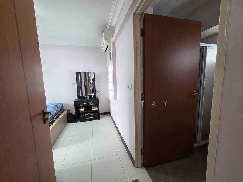 127 Kim Tian Road, 127 Kim Tian Road, 2 Bedrooms, 667 sqft, HDB Flat For Rent, by Elaine Tay, 500234284 - Bedroom - PropertyGuru.com.sg