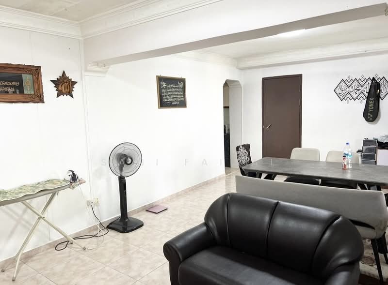 976 Hougang Street 91, 976 Hougang Street 91, Hougang / Punggol / Sengkang, 3 Bedrooms, 1,076 sqft, HDB Flat For Sale, by Sani Faisal, 500234290 - Living Room - PropertyGuru.com.sg