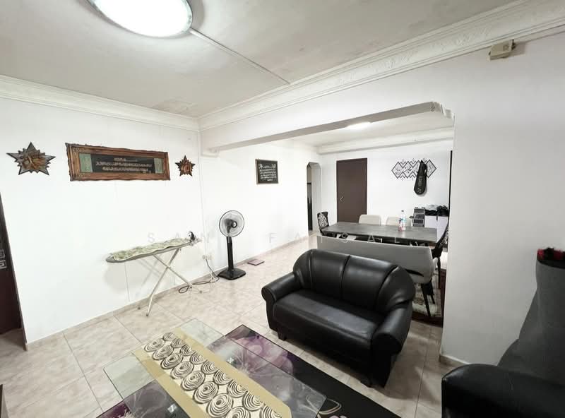 976 Hougang Street 91, 976 Hougang Street 91, Hougang / Punggol / Sengkang, 3 Bedrooms, 1,076 sqft, HDB Flat For Sale, by Sani Faisal, 500234290 - Living Room - PropertyGuru.com.sg