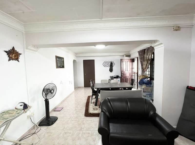 976 Hougang Street 91, 976 Hougang Street 91, Hougang / Punggol / Sengkang, 3 Bedrooms, 1,076 sqft, HDB Flat For Sale, by Sani Faisal, 500234290 - Living Room - PropertyGuru.com.sg