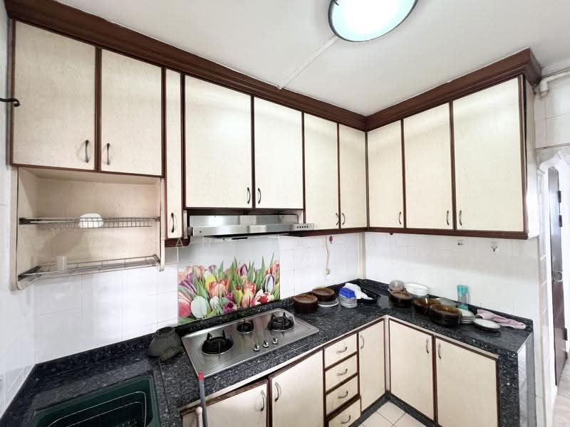 976 Hougang Street 91, 976 Hougang Street 91, Hougang / Punggol / Sengkang, 3 Bedrooms, 1,076 sqft, HDB Flat For Sale, by Sani Faisal, 500234290 - Kitchen - PropertyGuru.com.sg