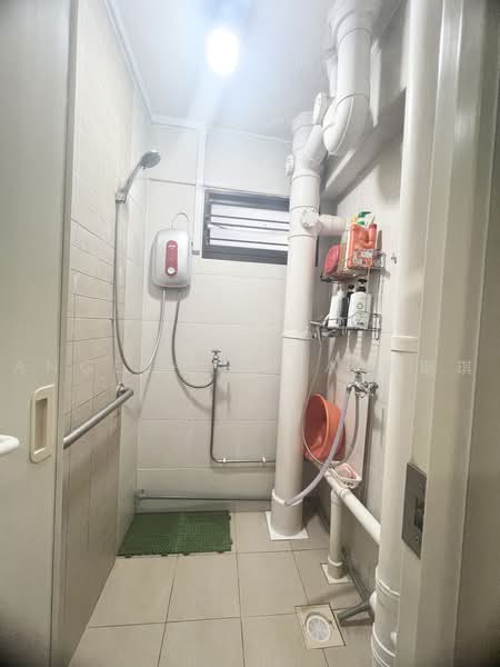 1 Tanjong Pagar Plaza, 1 Tanjong Pagar Plaza, 2 Bedrooms, 635 sqft, HDB Flat For Sale, by Angela Chua 蔡斯琪, 500234293 - Bathroom - PropertyGuru.com.sg