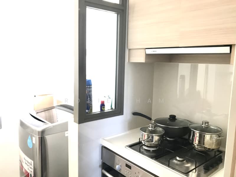 Parc Vera, Hougang Street 32, 2 Bedrooms, 786 sqft, Condominium For Sale, by Rosie Tham, 500234300 - Kitchen - PropertyGuru.com.sg
