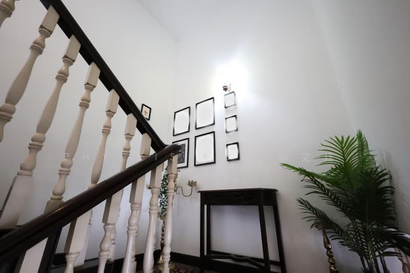 FREEHOLD Terrace in D21, Eng Kong Place, Greenridge Crescent, Clementi Park / Upper Bukit Timah, 5 Bedrooms, 2,400 sqft, Terraced House For Sale, by Phyllis Koh 郭艾廷, 500234304 - Interior - PropertyGuru.com.sg