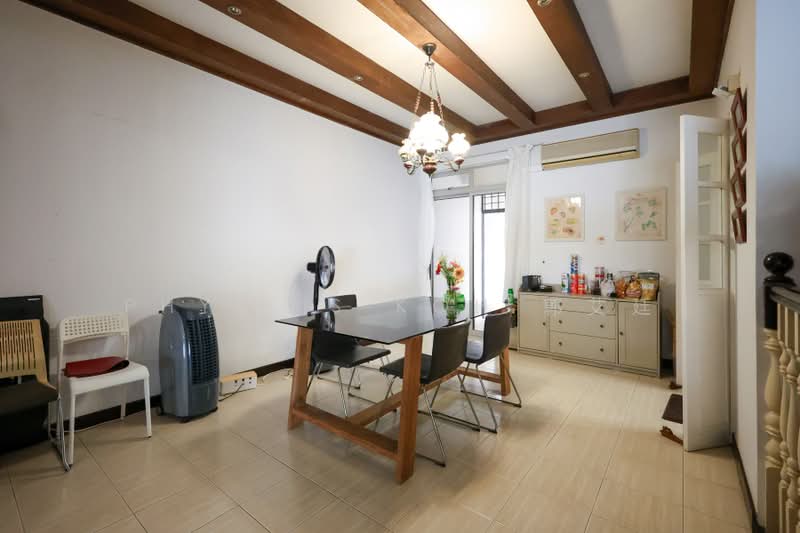 FREEHOLD Terrace in D21, Eng Kong Place, Greenridge Crescent, Clementi Park / Upper Bukit Timah, 5 Bedrooms, 2,400 sqft, Terraced House For Sale, by Phyllis Koh 郭艾廷, 500234304 - Dining Room - PropertyGuru.com.sg