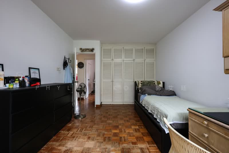 FREEHOLD Terrace in D21, Eng Kong Place, Greenridge Crescent, Clementi Park / Upper Bukit Timah, 5 Bedrooms, 2,400 sqft, Terraced House For Sale, by Phyllis Koh 郭艾廷, 500234304 - Bedroom - PropertyGuru.com.sg