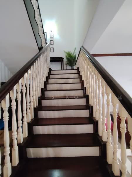 FREEHOLD Terrace in D21, Eng Kong Place, Greenridge Crescent, Clementi Park / Upper Bukit Timah, 5 Bedrooms, 2,400 sqft, Terraced House For Sale, by Phyllis Koh 郭艾廷, 500234304 - Interior - PropertyGuru.com.sg