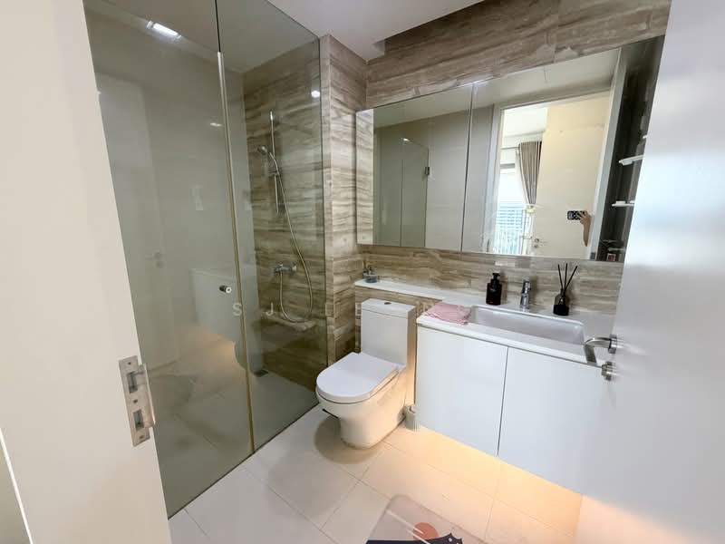 Bedok Residences, 14 Bedok North Drive, 2 Bedrooms, 883 sqft, Condominium For Rent, by SJ Leong, 500234305 - Bathroom - PropertyGuru.com.sg