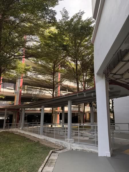 241 Bukit Batok East Avenue 5, 241 Bukit Batok East Avenue 5, 2 Bedrooms, 721 sqft, HDB Flat For Sale, by Erica Lee, 500234318 - Exterior - PropertyGuru.com.sg