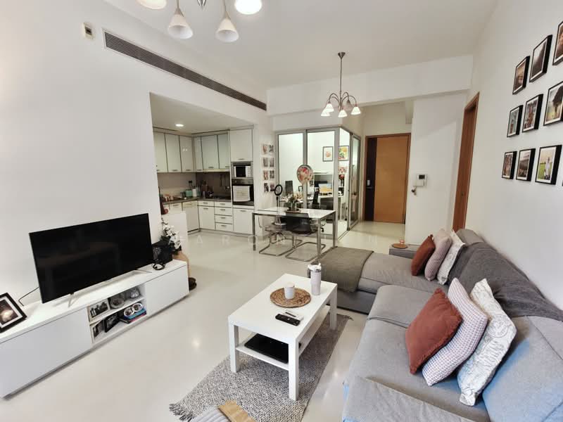 Visioncrest, 37 Oxley Rise, 1 Bedroom, 861 sqft, Condominium For Sale, by Aaron Lin, 500234319 - Living Room - PropertyGuru.com.sg