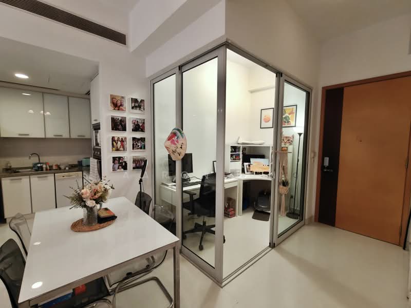 Visioncrest, 37 Oxley Rise, 1 Bedroom, 861 sqft, Condominium For Sale, by Aaron Lin, 500234319 - Kitchen - PropertyGuru.com.sg