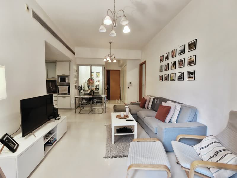 Visioncrest, 37 Oxley Rise, 1 Bedroom, 861 sqft, Condominium For Sale, by Aaron Lin, 500234319 - Living Room - PropertyGuru.com.sg