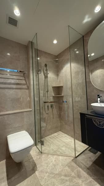 Nyon, 12 Amber Road, 4 Bedrooms, 1,399 sqft, Condominium For Sale, by Janet Lim, 500234320 - Bathroom - PropertyGuru.com.sg