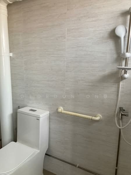 249 Bishan Street 22, 249 Bishan Street 22, 3 Bedrooms, 1,130 sqft, HDB Flat For Rent, by Geordon Ong, 500234321 - Bathroom - PropertyGuru.com.sg