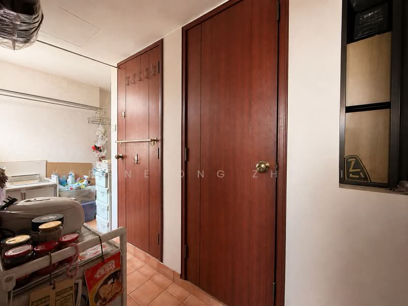 The Mayfair, 1 Jurong East Street 32, 3 Bedrooms, 1,195 sqft, Condominium For Sale, by Kerene Ong Zhi Qi, 500234324 - Yard - PropertyGuru.com.sg
