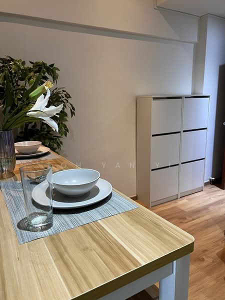Textile Centre, 200 Jalan Sultan, 3 Bedrooms, 883 sqft, Apartment For Sale, by Loh Yan Yi, 500234329 - Dining Room - PropertyGuru.com.sg