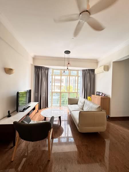 Ewe Boon Regent, 31 Ewe Boon Road, 3 Bedrooms, 1,033 sqft, Condominium For Sale, by Geraldine Gn, 500234348 - Living Room - PropertyGuru.com.sg