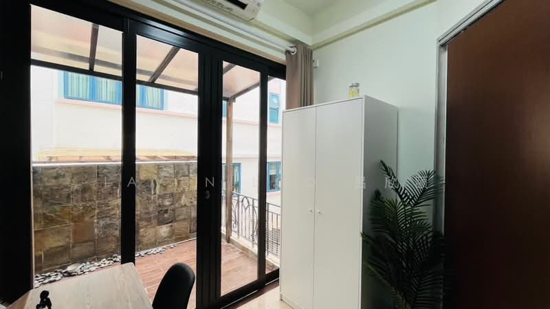 D'Manor, 25 Tanah Merah Kechil Avenue, 1 Bedroom, , Condominium For Rent, by Laven Loo 吕欣颐, 500234362 - PropertyGuru.com.sg