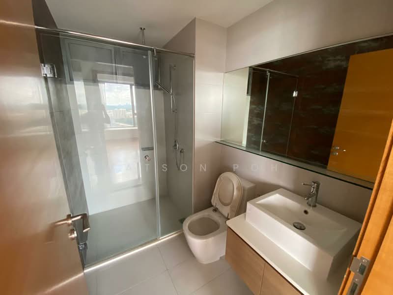 Centro Residences, 59 Ang Mo Kio Avenue 8, 4 Bedrooms, 1,281 sqft, Condominium For Sale, by Watson Poh, 500234371 - Bathroom - PropertyGuru.com.sg