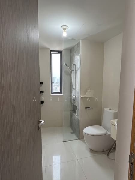 d'Leedon (Former Farrer Court), 13 Leedon Heights, 2 Bedrooms, 786 sqft, Condominium For Sale, by April Tan, 500234377 - Bathroom - PropertyGuru.com.sg