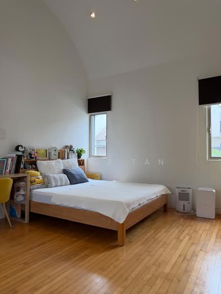 The Loft, 22 Nassim Hill, 3 Bedrooms, 1,436 sqft, Condominium For Rent, by Joyce Tan, 500234384 - Bedroom - PropertyGuru.com.sg