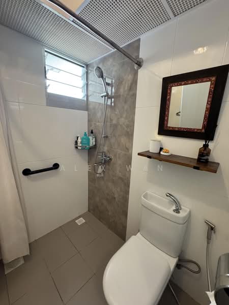 228B Ang Mo Kio Street 23, 228B Ang Mo Kio Street 23, 3 Bedrooms, 1,003 sqft, HDB Flat For Sale, by Alex Wan, 500234400 - Bathroom - PropertyGuru.com.sg