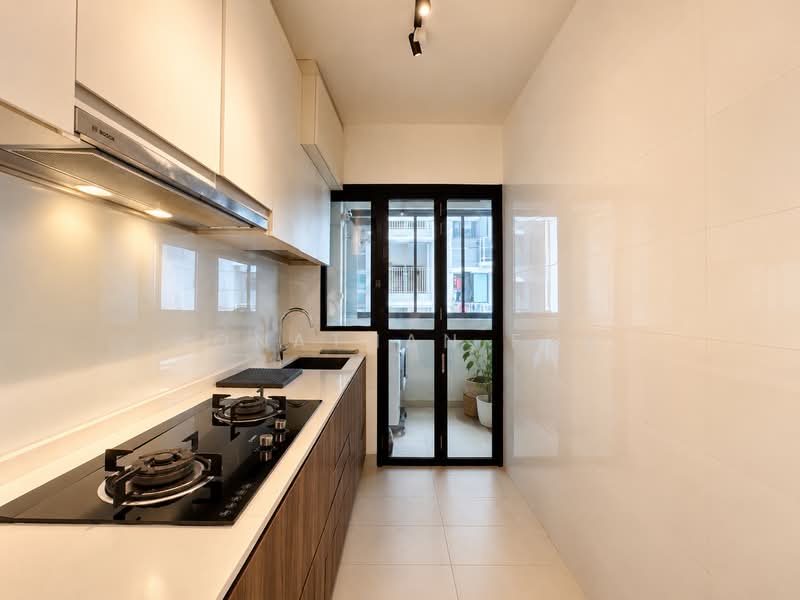 420C Northshore Drive, 420C Northshore Drive, 3 Bedrooms, 1,012 sqft, HDB Flat For Sale, by Jonathan Fok, 500234401 - Kitchen - PropertyGuru.com.sg