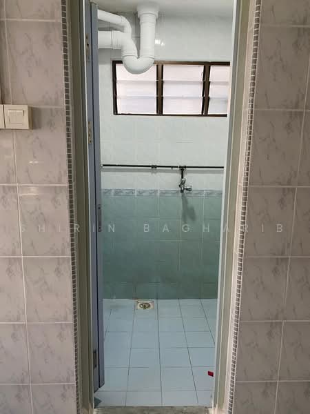 34 Marine Crescent, 34 Marine Crescent, 2 Bedrooms, 631 sqft, HDB Flat For Sale, by Shirin Bagharib, 500234406 - Bathroom - PropertyGuru.com.sg